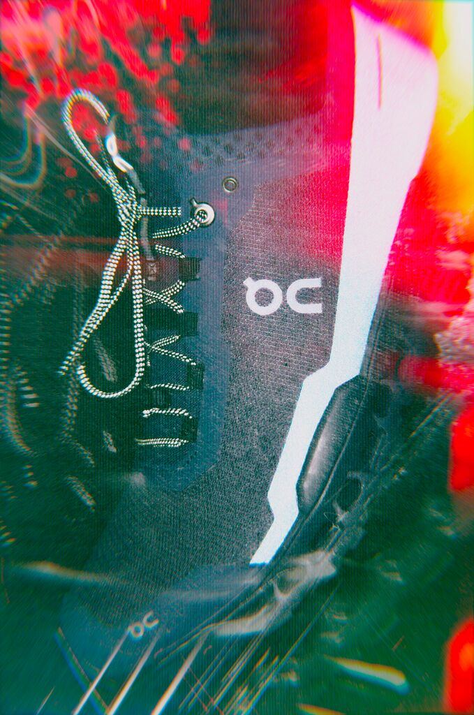 On - 【限定品】On Cloudultra Nite27cm未使用 Amazon.com | ON Cloudultra Black/White 8 M | Road Running